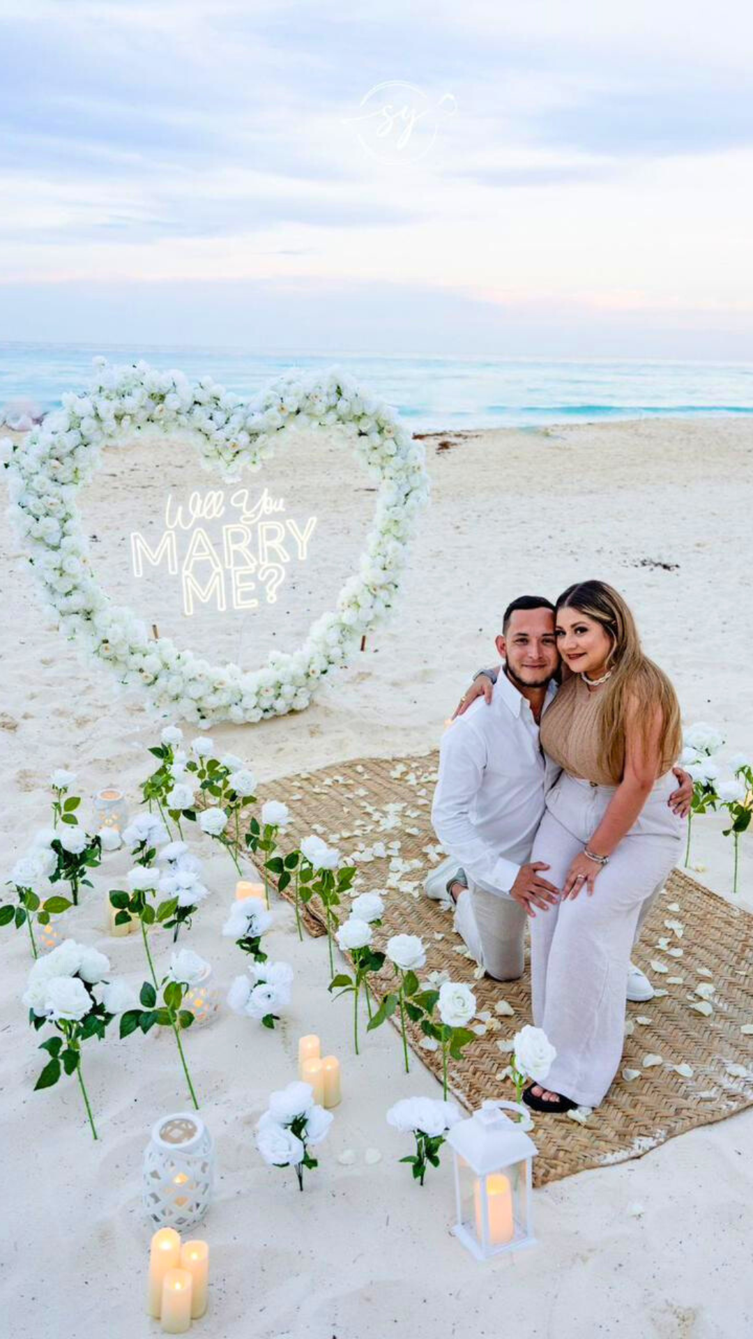 Brindis romántico en Playa Isla Mujeres