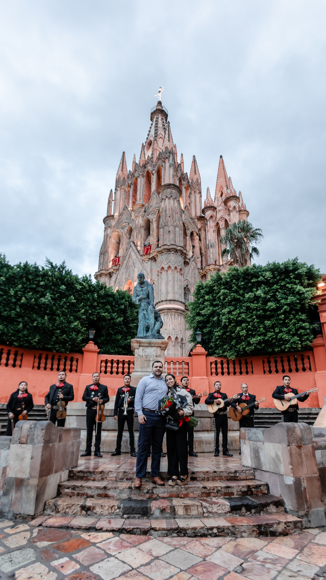 Propuesta frente a Parroquia San Miguel de Allende