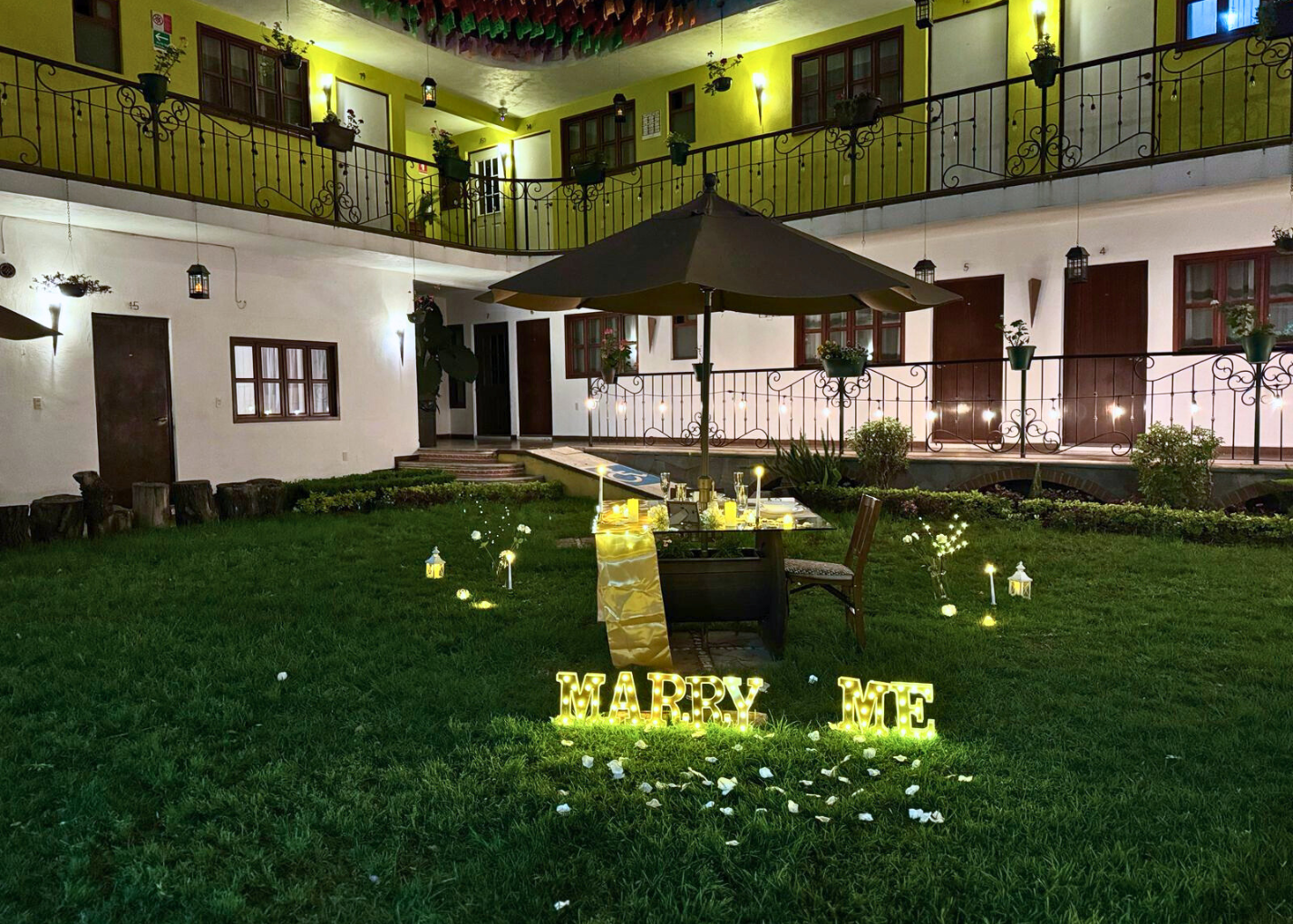 Cena romántica Jardín de las Candelas