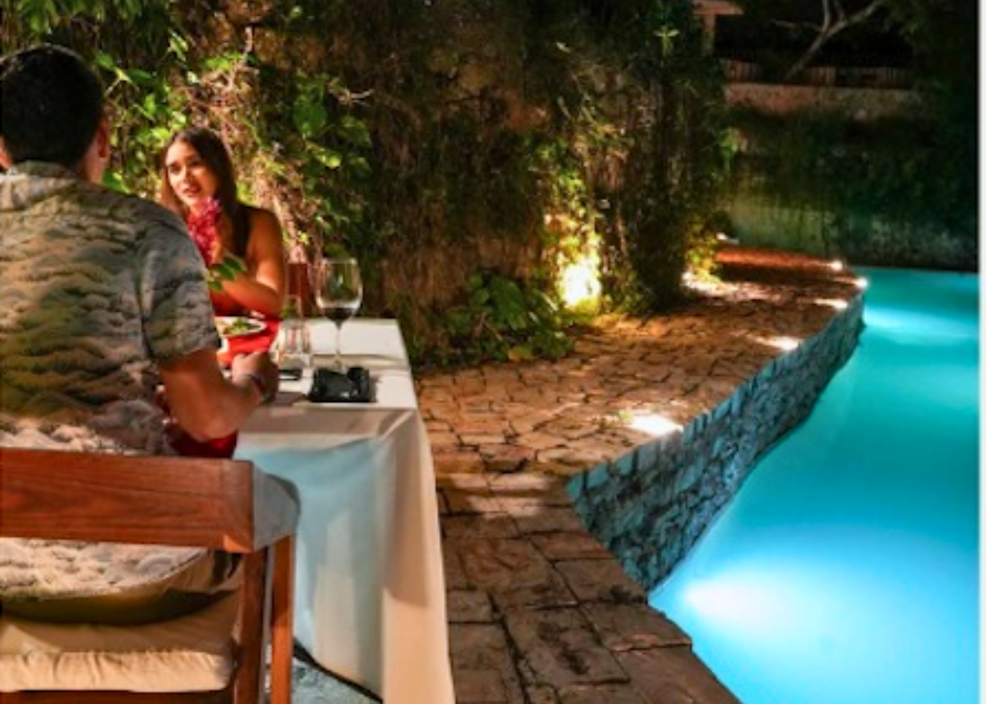Cena privada en la Orilla del Río Mérida