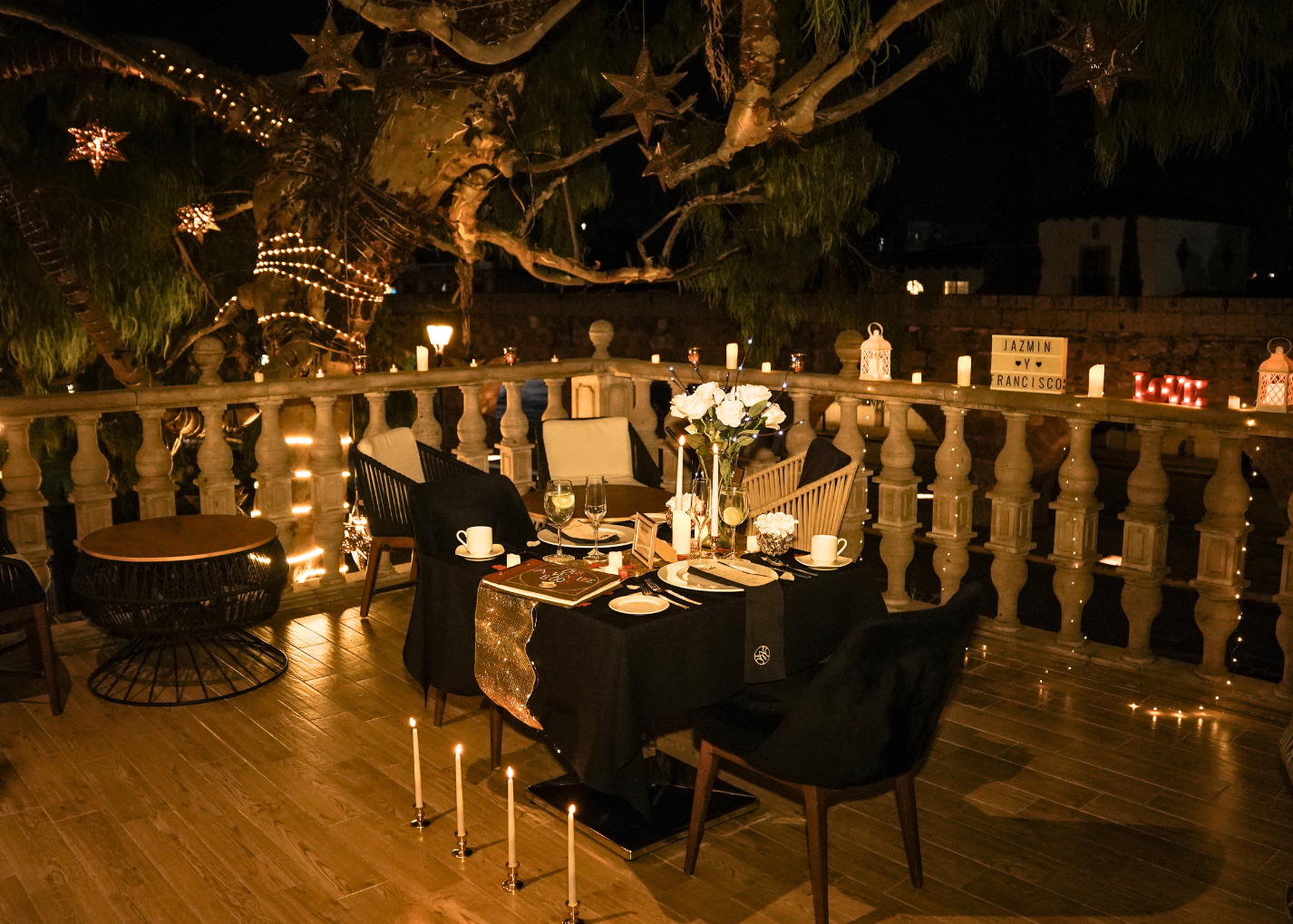 Cena romántica Balcón Morelia