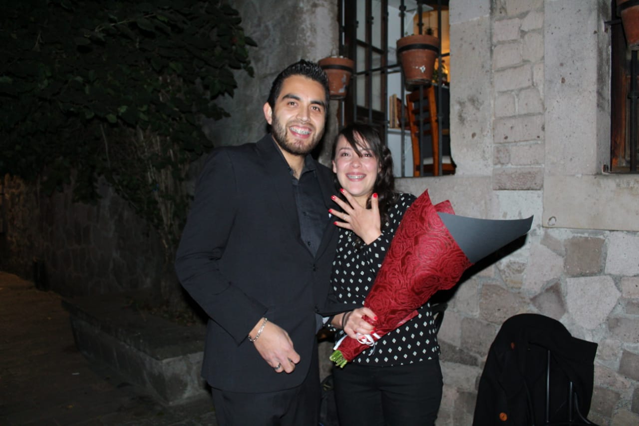 Entrega de anillo original en Morelia