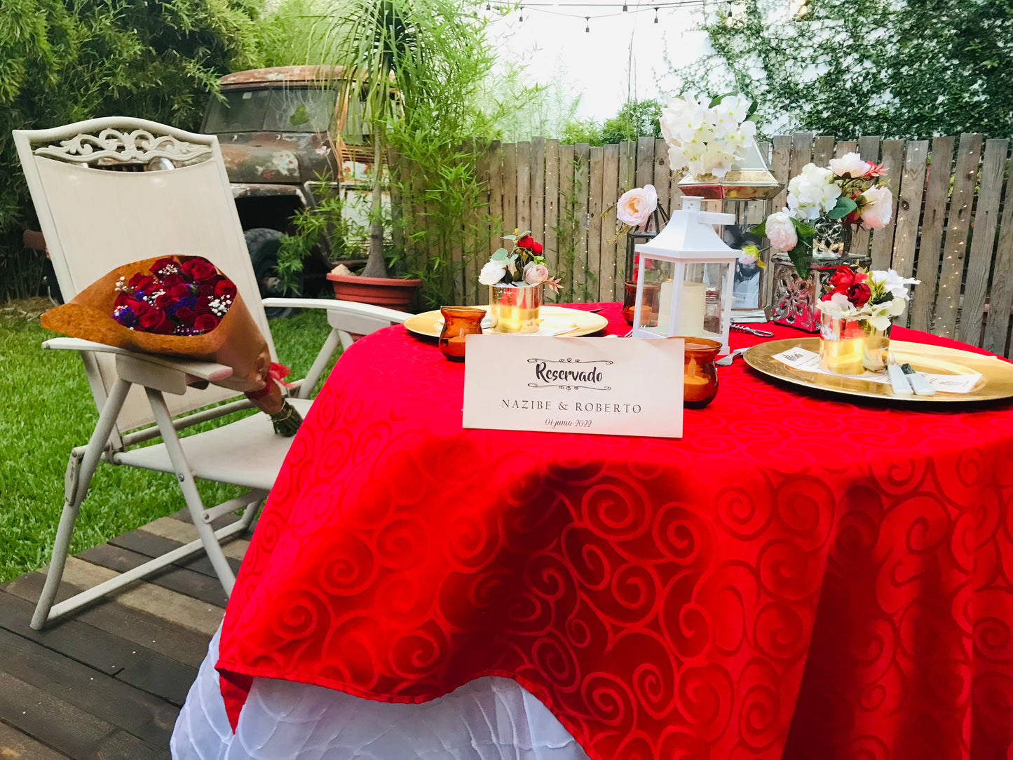Cena romántica al aire libre en Monterrey