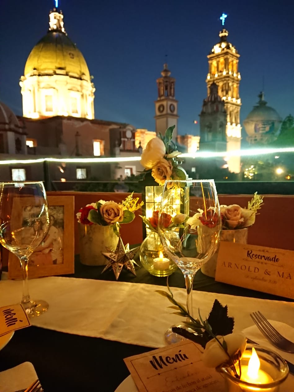 Cena romántica Terraza CELAYA