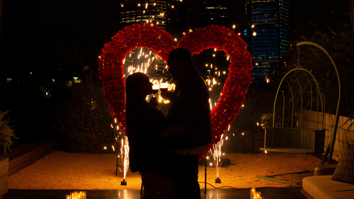 Cómo diseñar la propuesta de matrimonio ideal este 14 de febrero según tu presupuesto