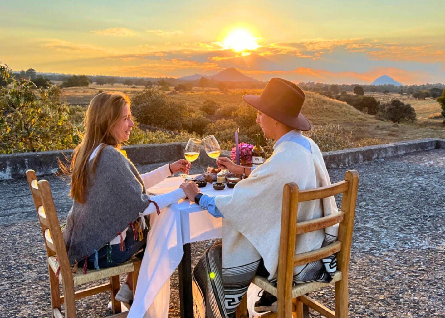 Brindis romántico en Hacienda