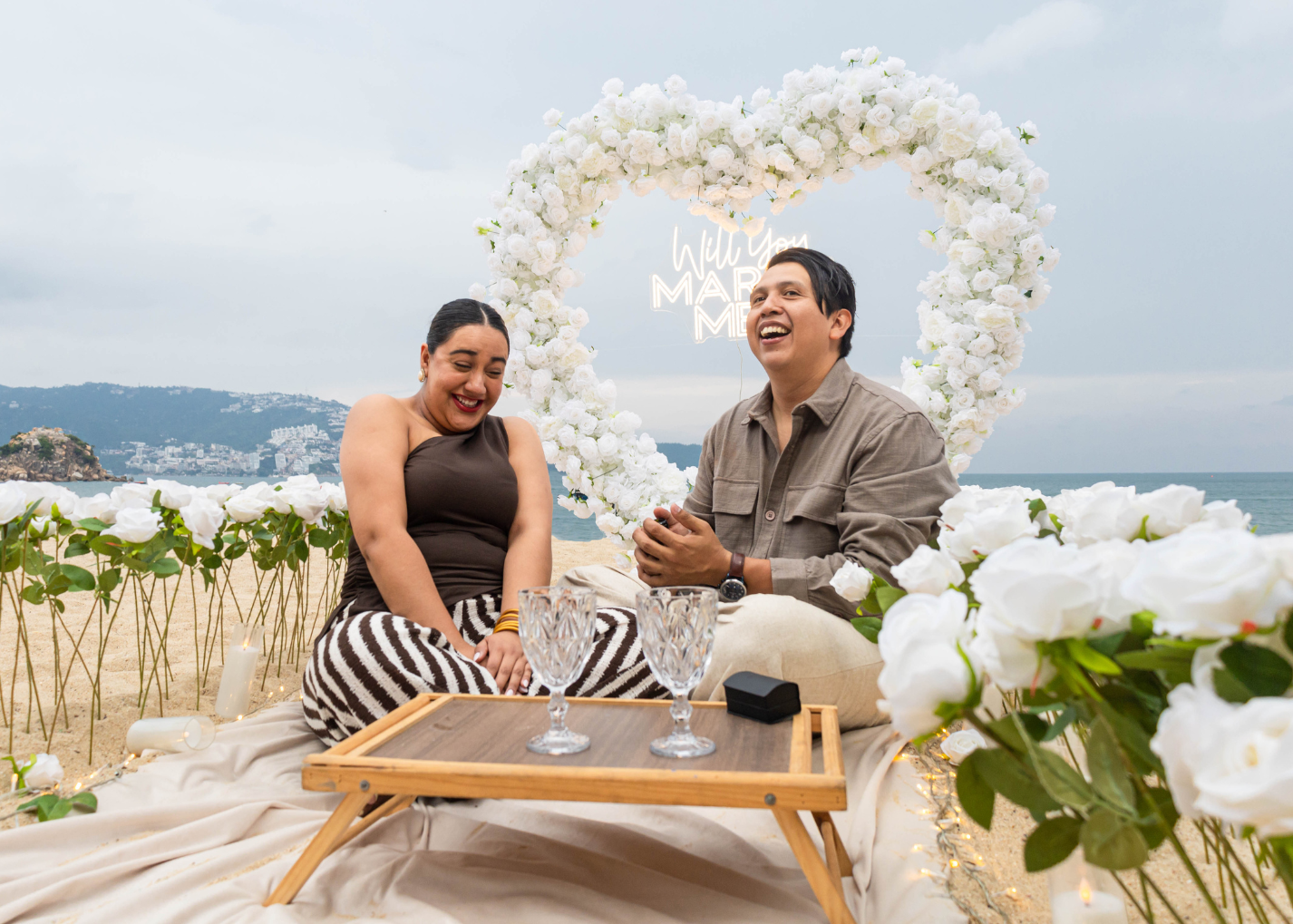 Brindis Corazón en playa Acapulco