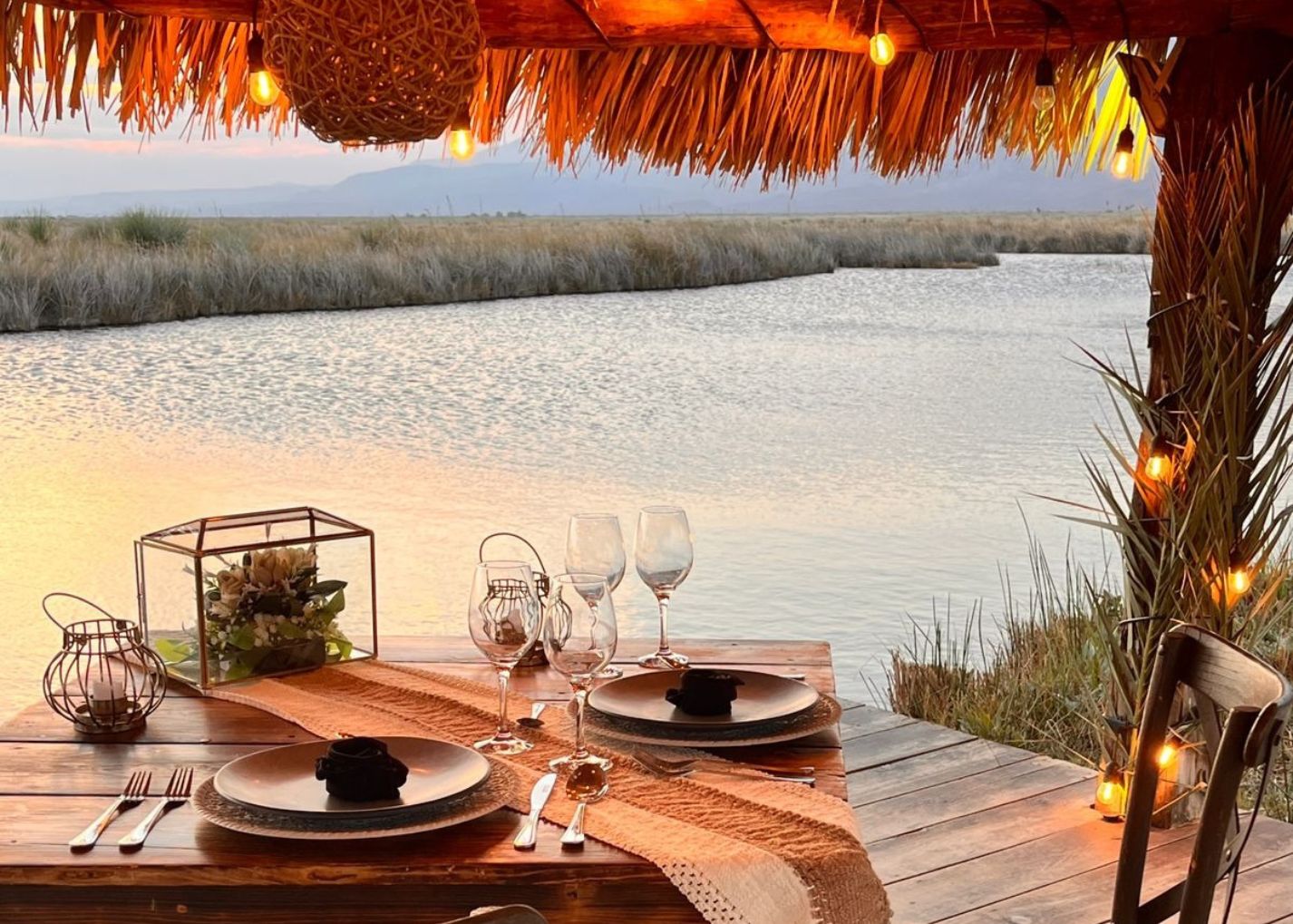 Cena privada a la Orilla del Río