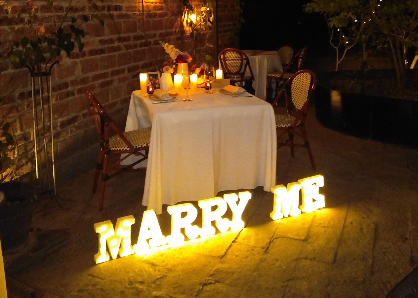 Cena romántica Patio León