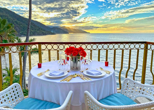 Cena privada atardecer del amor en Puerto Vallarta