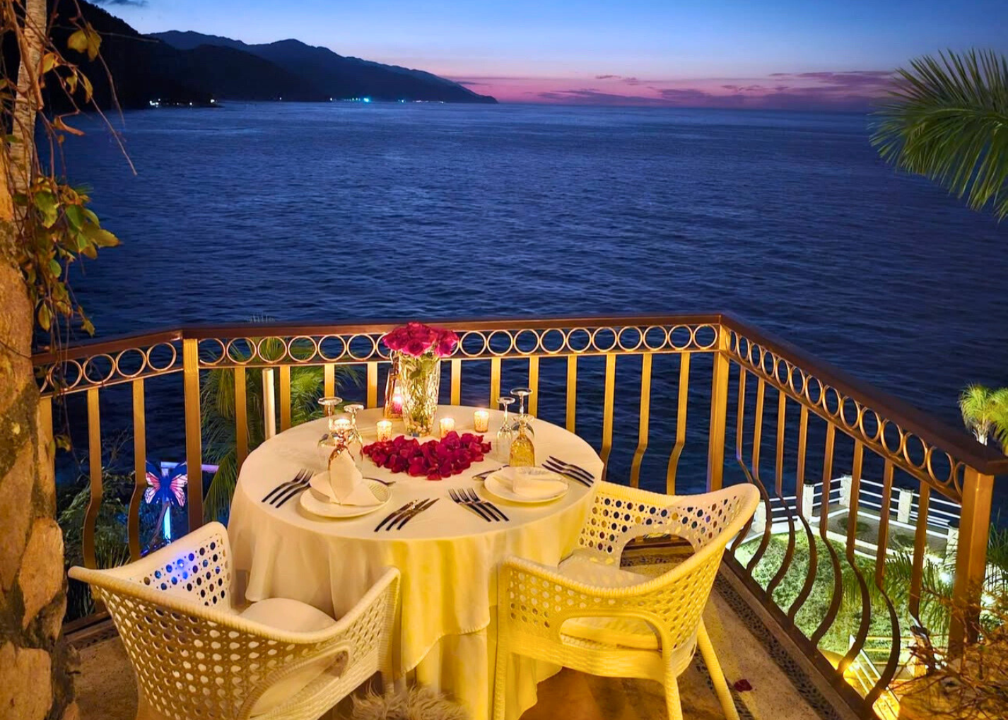 Cena privada atardecer del amor en Puerto Vallarta