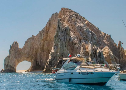 Brindis en Yate Los Cabos
